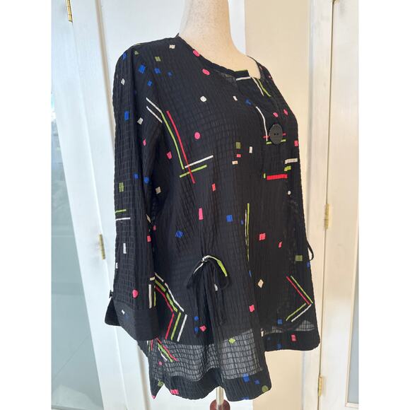 Ali Miles Black Multicolor Geometric Popover Crinkle Blouse Top size 1X - Picture 7 of 12